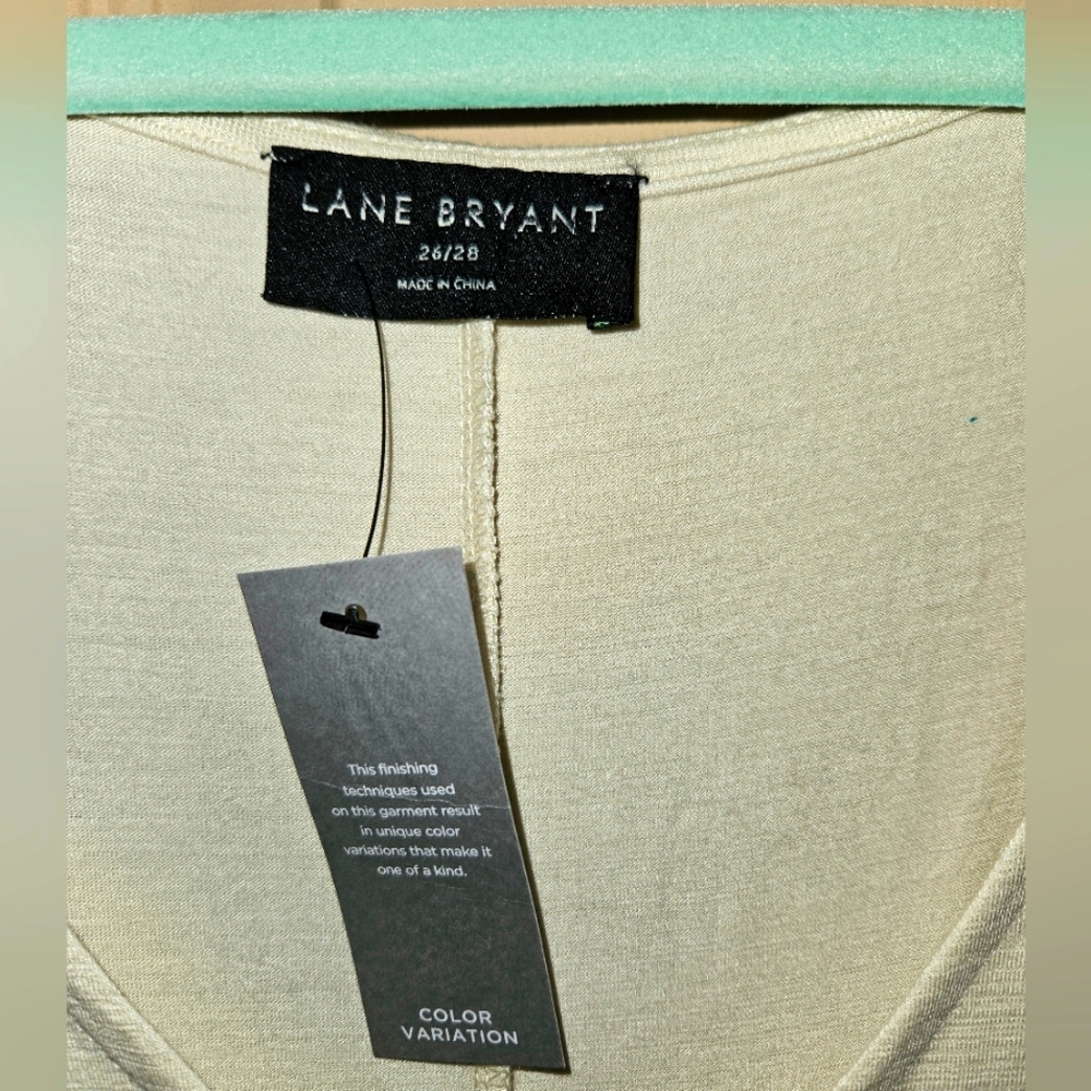 #212 Lane Bryant-Off-White/Green/Turquoise/Blues Tye Dyed Tunic Top.sz. 26/28W - Picture 3 of 3